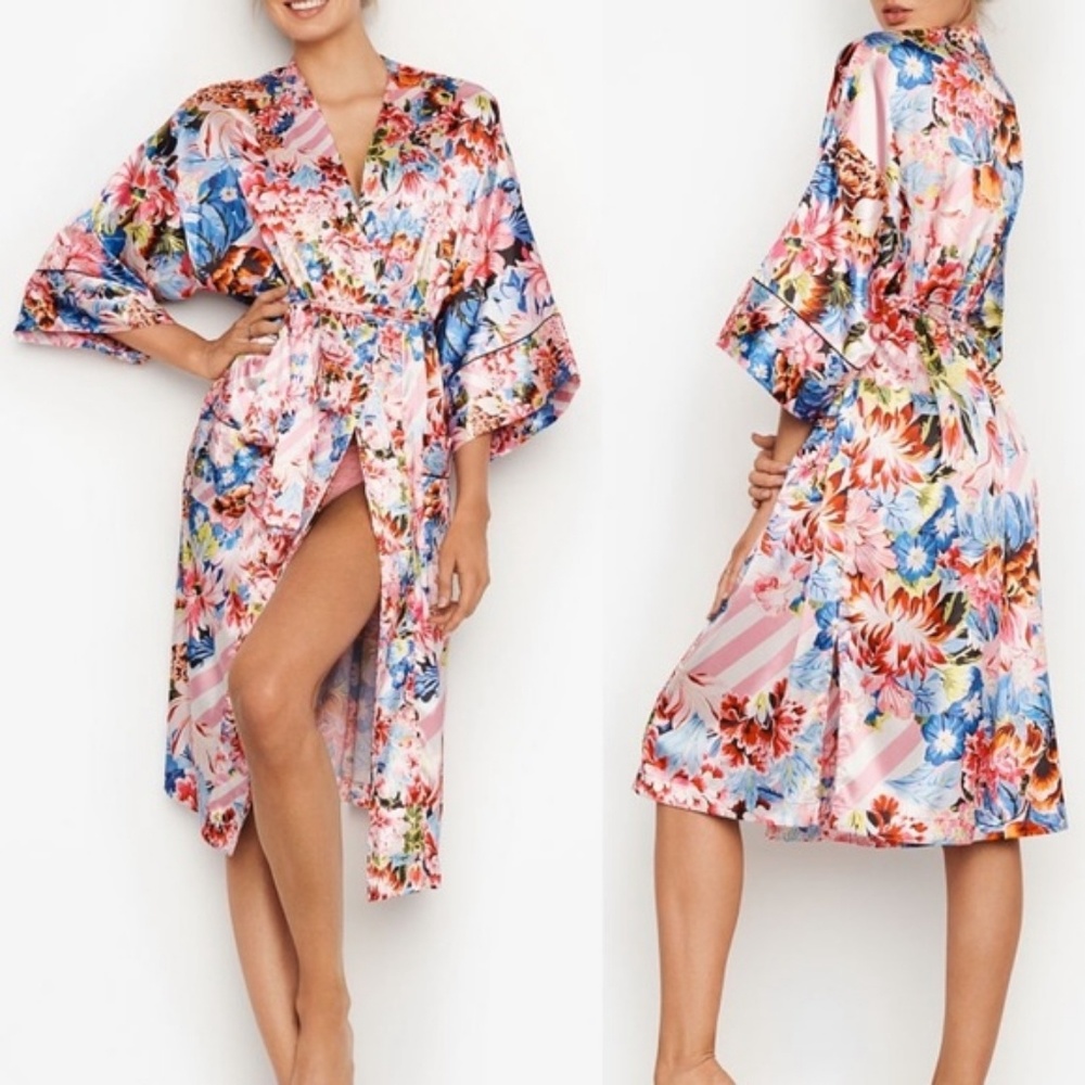 Mary Katrantzou x VS Silky Floral Kimono Robe